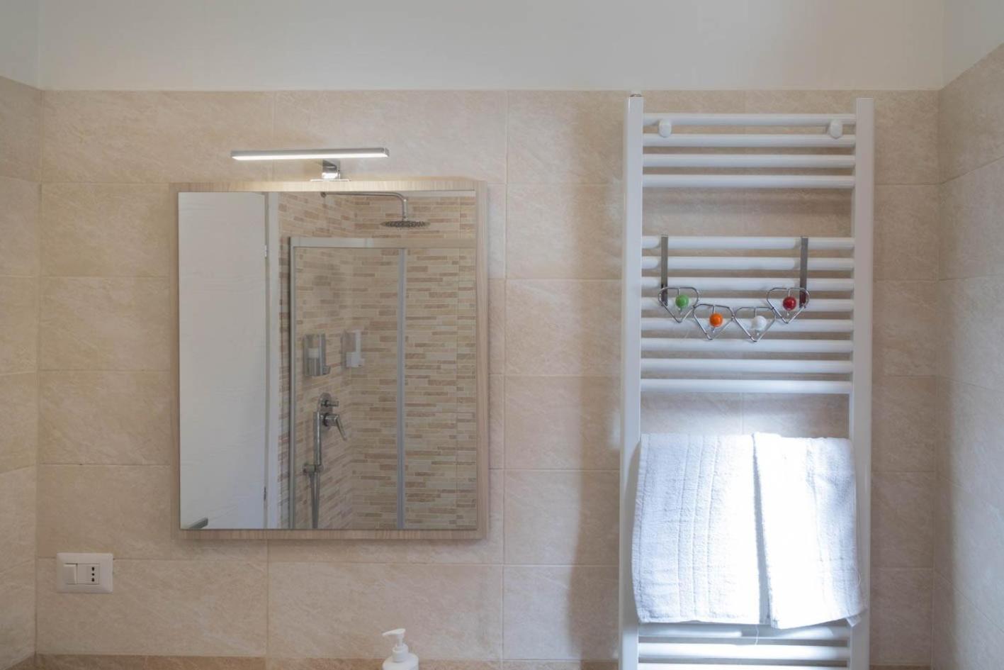 Let It B&B Apartment Salerno Habitación foto